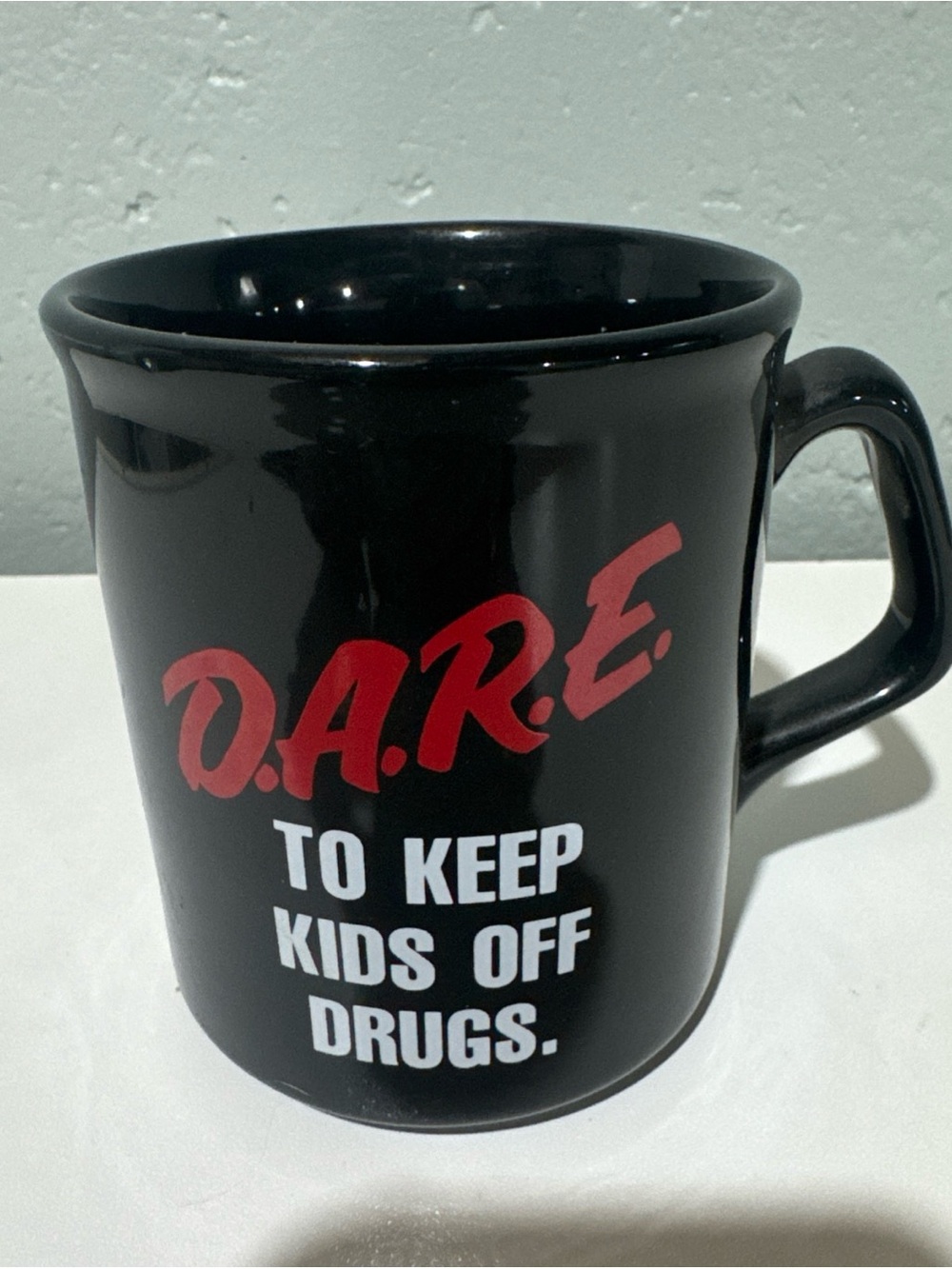 Vintage Black DARE To Keep Kids of Drugs  Mug